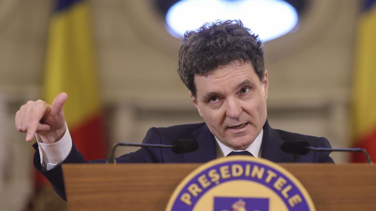 Surse: Formarea unui guvern se amână. Nicușor Dan ar urma să numească un premier după 1 septembrie. 3 Surse Formarea unui guvern se amana Nicusor Dan ar urma sa numeasca un premier dupa 1 septembrie1787038182