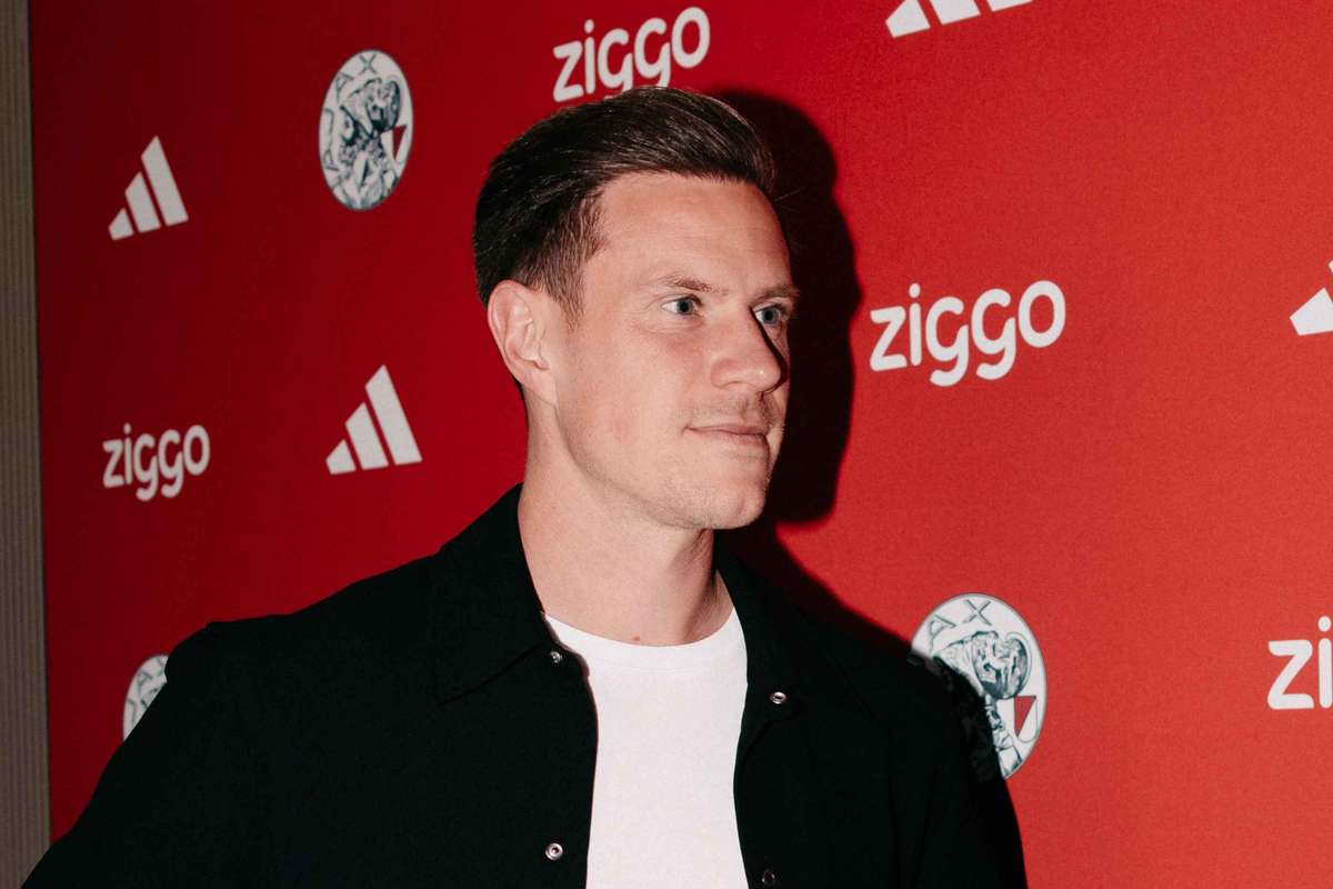 Ter Stegen și-a modificat numele imediat după sosirea la Ajax. 2 Ter Stegen si a modificat numele imediat dupa sosirea la