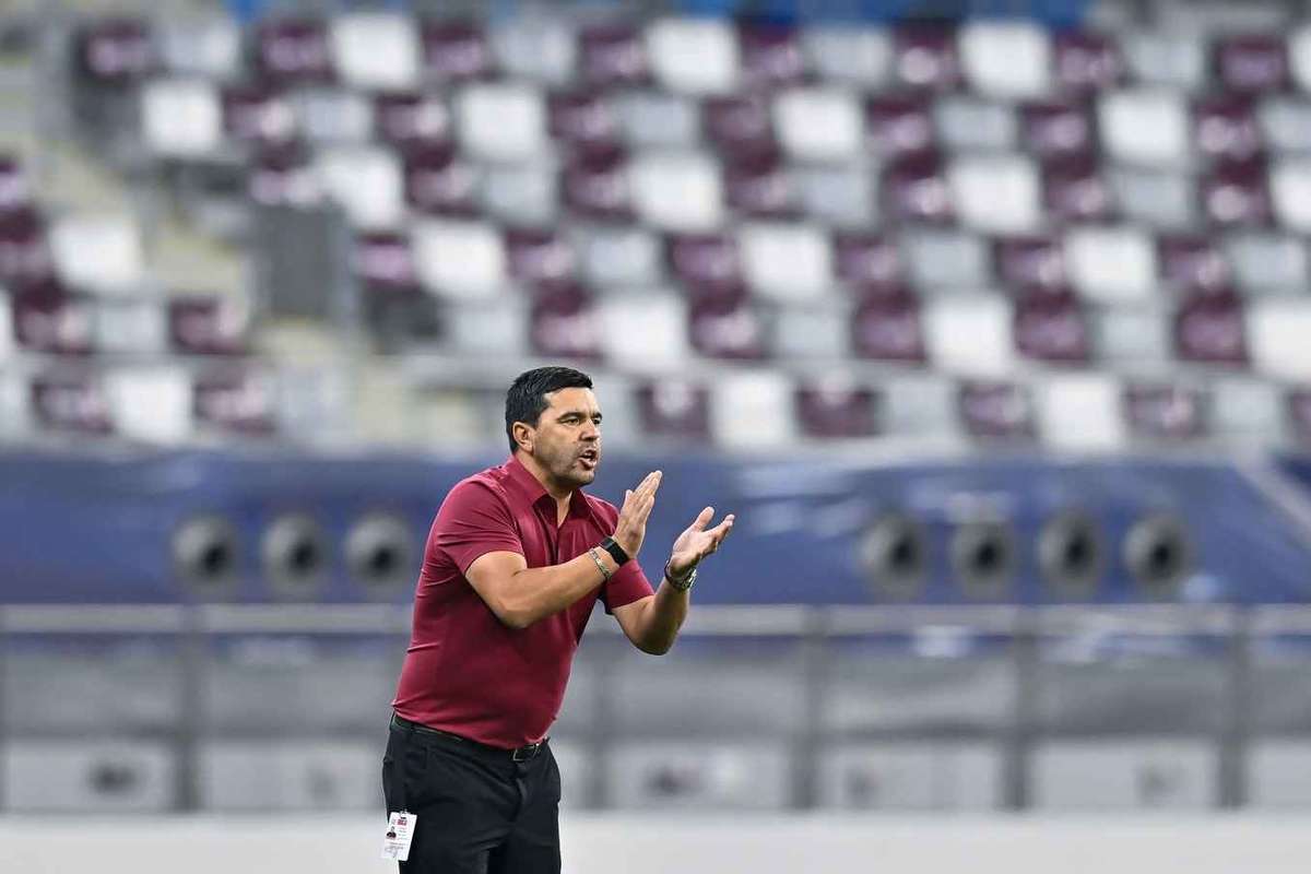 video cosmin contra a primit cartonatul rosu la debutul sau in qatar al arabi doar egalitate1787639383
