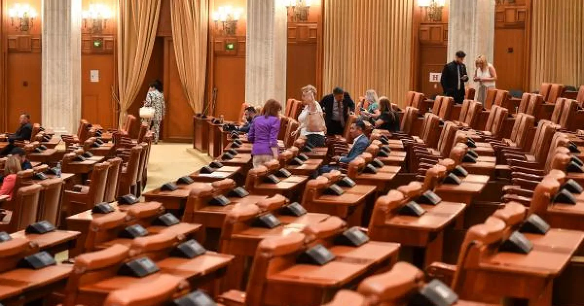 CCR dezbate sesizarea lui Grindeanu pe Ordonanța SAFE