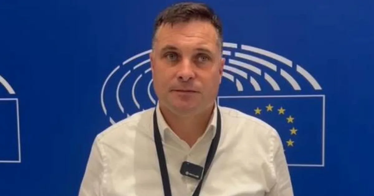 Doi lideri PSD: AUR nu e extremist. Benea cere guvern PSD cu Simion 3 Doi lideri PSD: AUR nu e extremist. Benea cere guvern PSD cu Simion