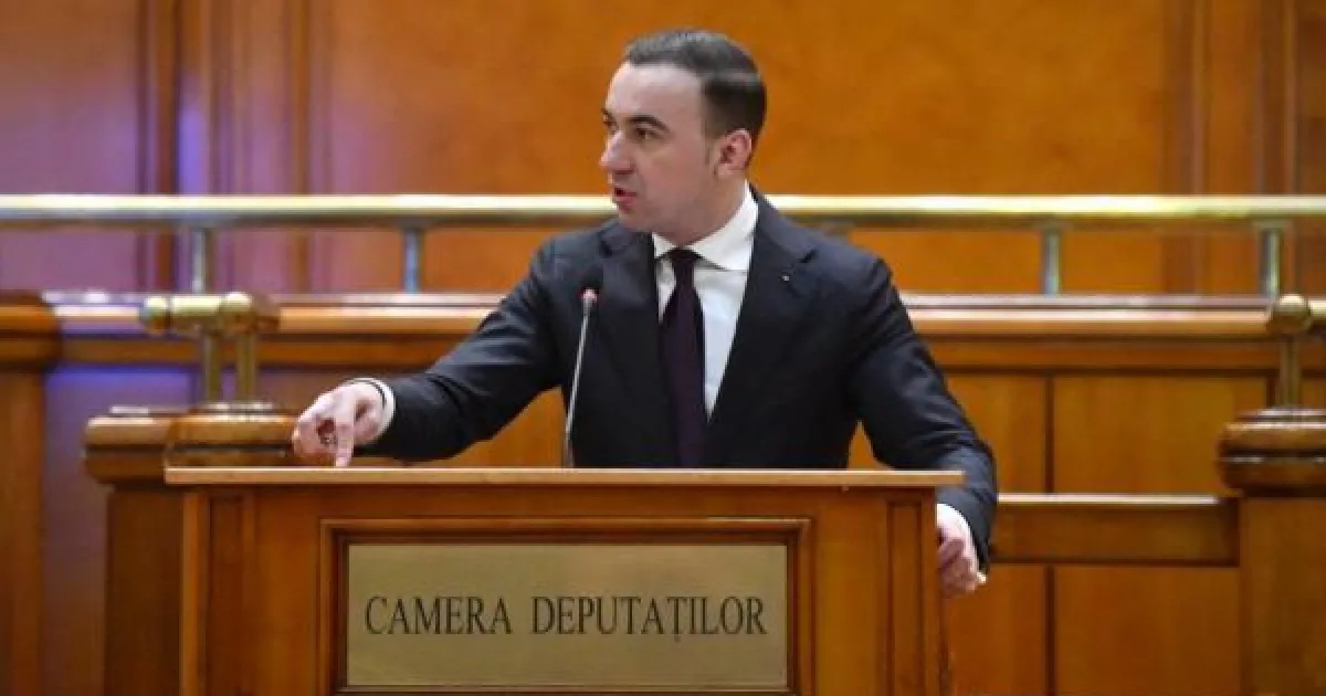 Fritz, reuniune „de adio” cu liderii USR la Timișoara: discurs și cântat la orgă 2 Fritz, reuniune „de adio” cu liderii USR la Timișoara: discurs și cântat la orgă