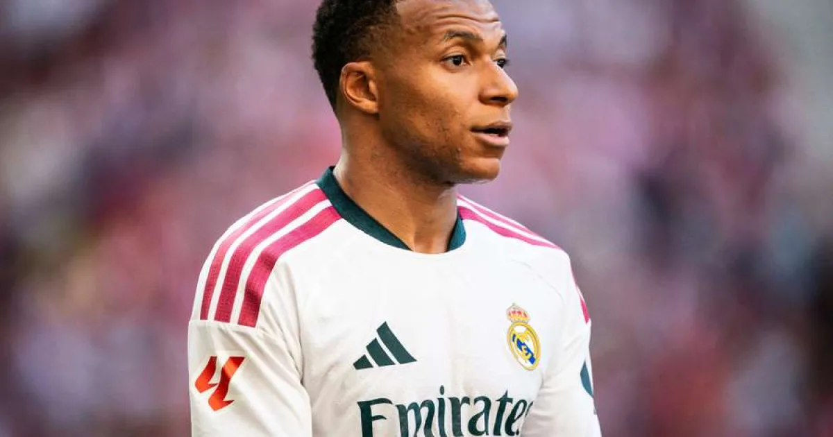 Kylian Mbappe a absentat de la antrenamentul Franței 2 Kylian Mbappe a absentat de la antrenamentul Franței