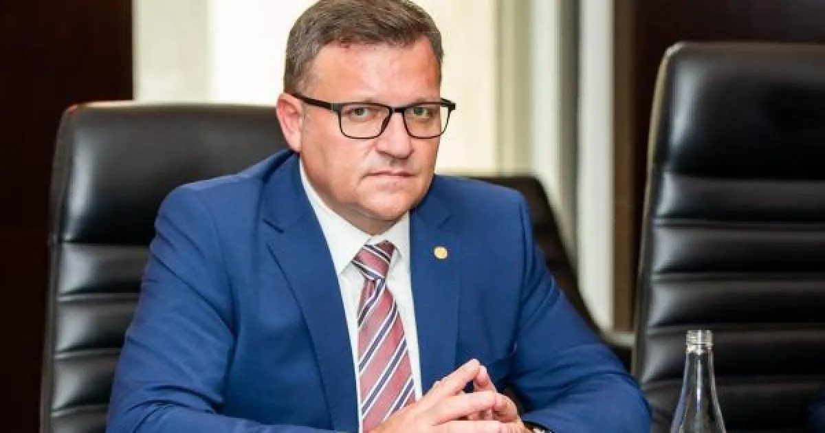 Mureșan: firme scoase de la bursă, TVA redus „când se poate”, fără taxe noi 2 Mureșan: firme scoase de la bursă, TVA redus „când se poate”, fără taxe noi