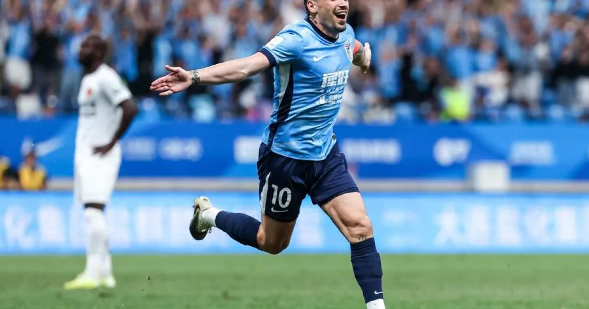 Nicolae Stanciu face revenirea în Superliga României după ce a semnat contractul