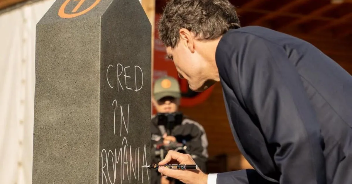 Nicușor Dan scrie „Cred în România” pe Via Transilvanica. Despre „politicienii imaturi”