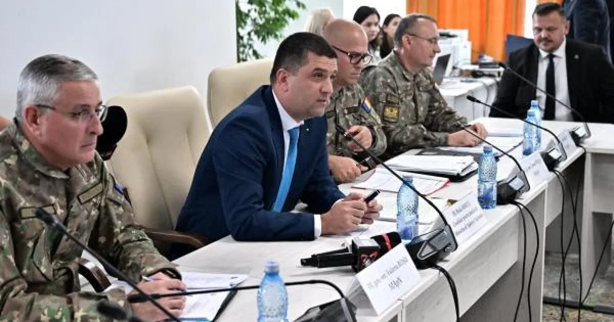 Radu Miruță: Prezența militară în comisii e uzuală la Apărare 2 Radu Miruță: Prezența militară în comisii e uzuală la Apărare