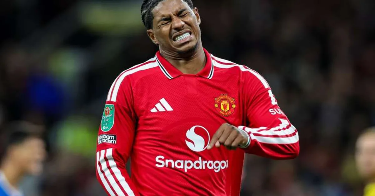 Șoc pe Old Trafford! Manchester United eliminată din Cupa Ligii după 2-0 2 Șoc pe Old Trafford! Manchester United eliminată din Cupa Ligii după 2-0