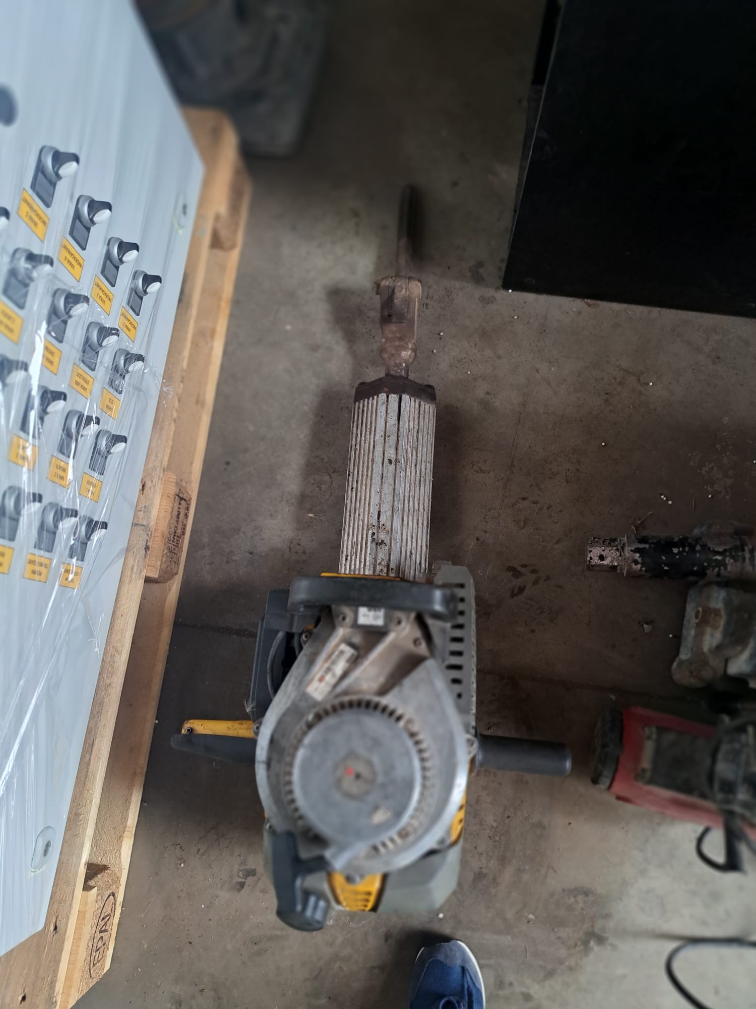 Vanzare BUNURI 7 CIOCAN DEMOLATOR 1