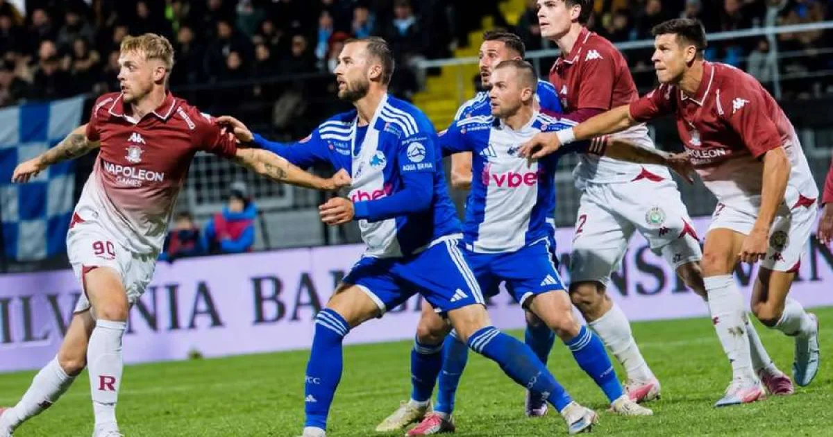Cupa României: Corvinul - Rapid, scor egal la pauză. Final dramatic la Arad 4 Cupa României: Corvinul - Rapid, scor egal la pauză. Final dramatic la Arad