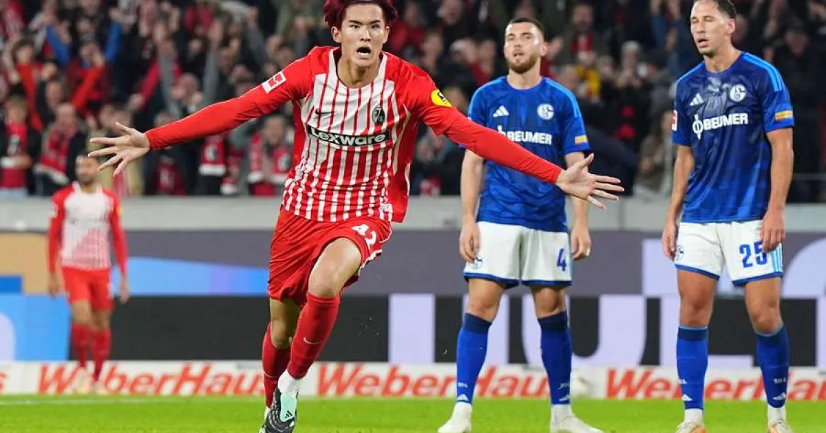Freiburg triumfă dramatic în inferioritate numerică și urcă pe primul loc în Bundesliga 3 Freiburg triumfă dramatic în inferioritate numerică și urcă pe primul loc în Bundesliga