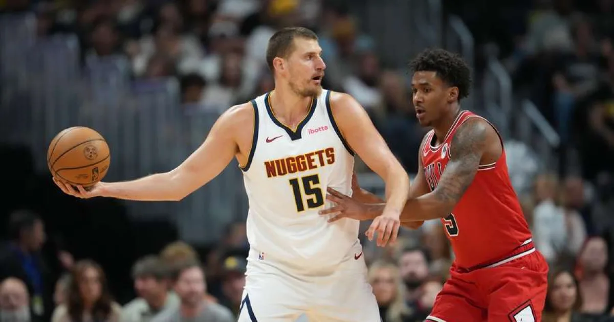 Nikola Jokic impresionează în presezon și promite un sezon NBA spectaculos 2 Nikola Jokic impresionează în presezon și promite un sezon NBA spectaculos