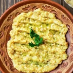 Salată de vinete dietetică. Trucul simplu care o face cremoasă, fără mult ulei
