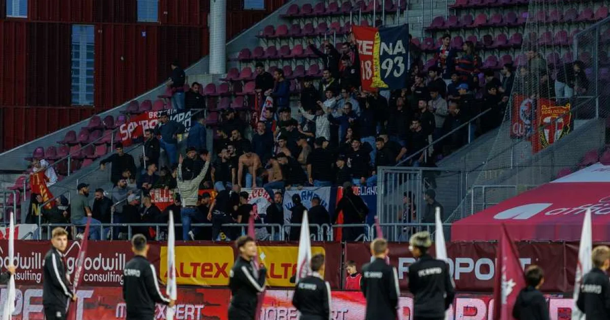 Scandal în Giulești! Fanii lui Genoa s-au bătut între ei la amicalul cu Rapid