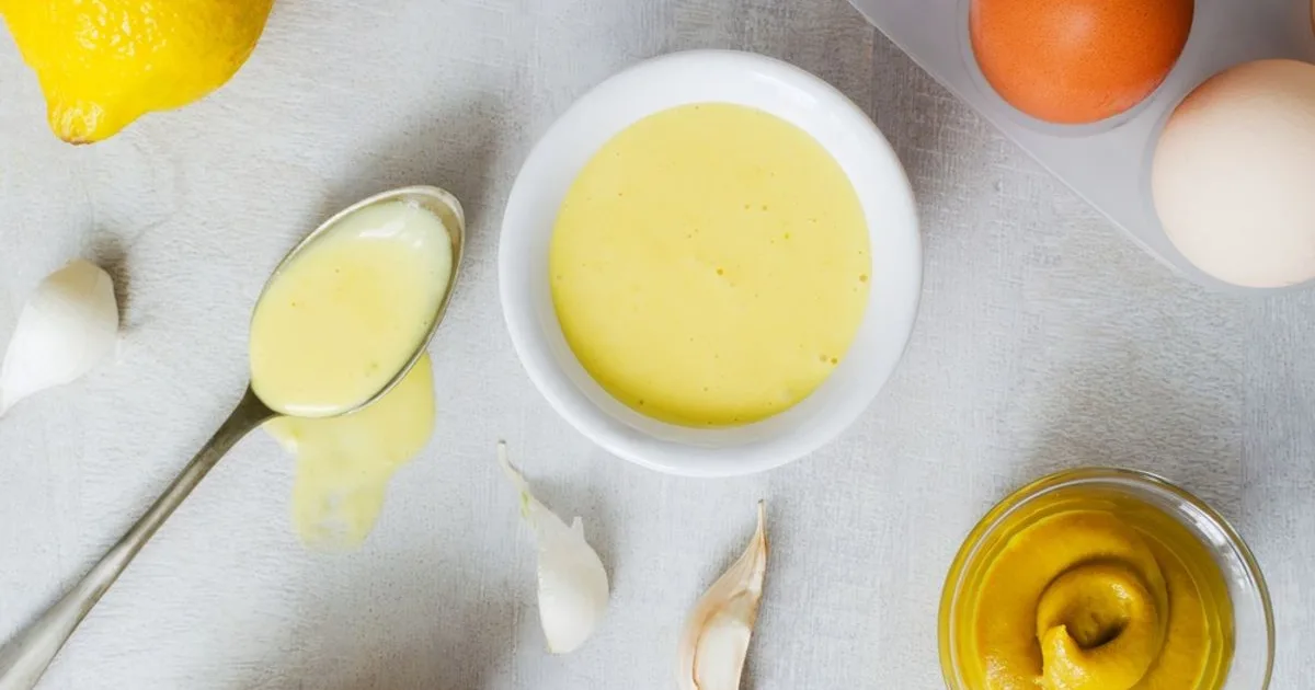 Secretul unui sos aioli perfect acasă: trucul pentru textură cremoasă 3 Secretul unui sos aioli perfect acasă: trucul pentru textură cremoasă